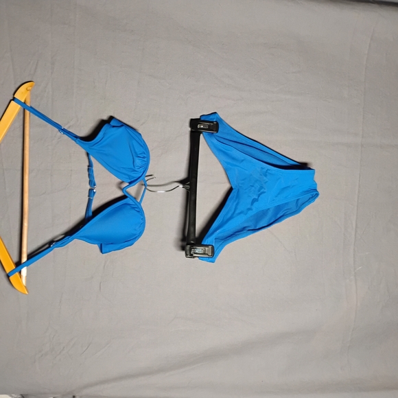 Vibrant Blue Bikini Set - Picture 1 of 3